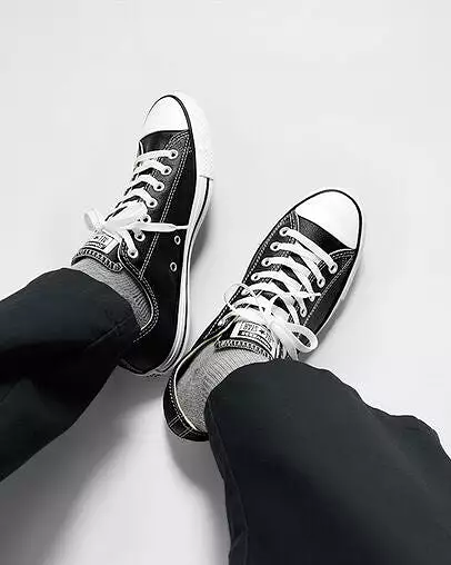 Converse - Chuck Taylor All Star Leather Black Low Top 132174C