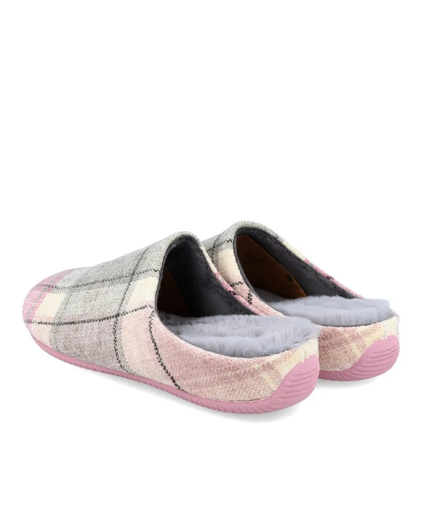 Garzón 15300.598 Pink checkered house slippers