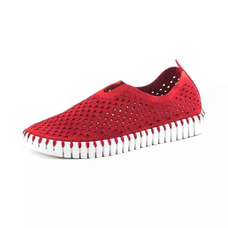 Ilse Jacobsen Women's Tulip 139 Deep Red Perforated