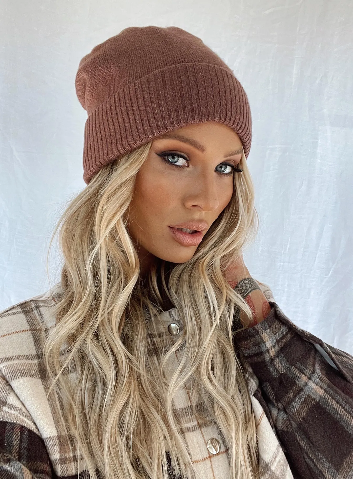 Leo Beanie Brown