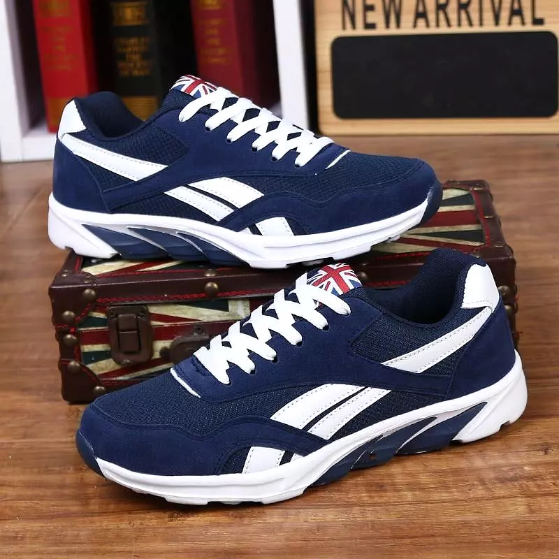 Men Breathable Lightweight Sneakers