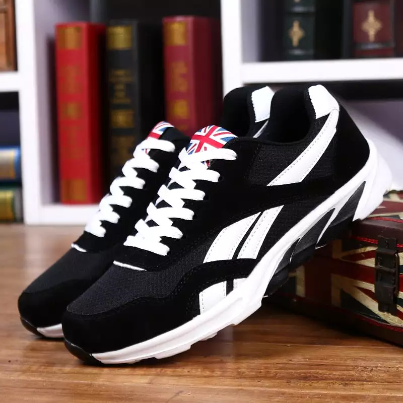 Men Breathable Lightweight Sneakers