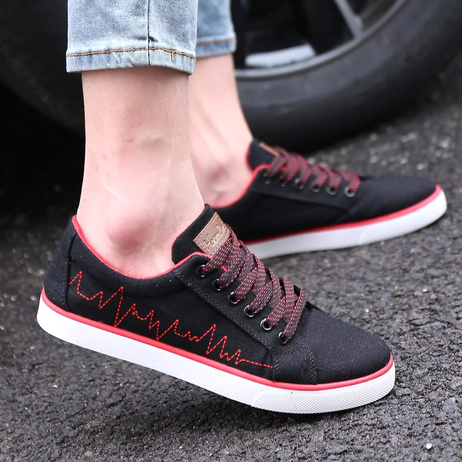 Men's Sports Shoes Fashion Fitness Running Outdoor Activities Breathable Casual Shoes Sneakers