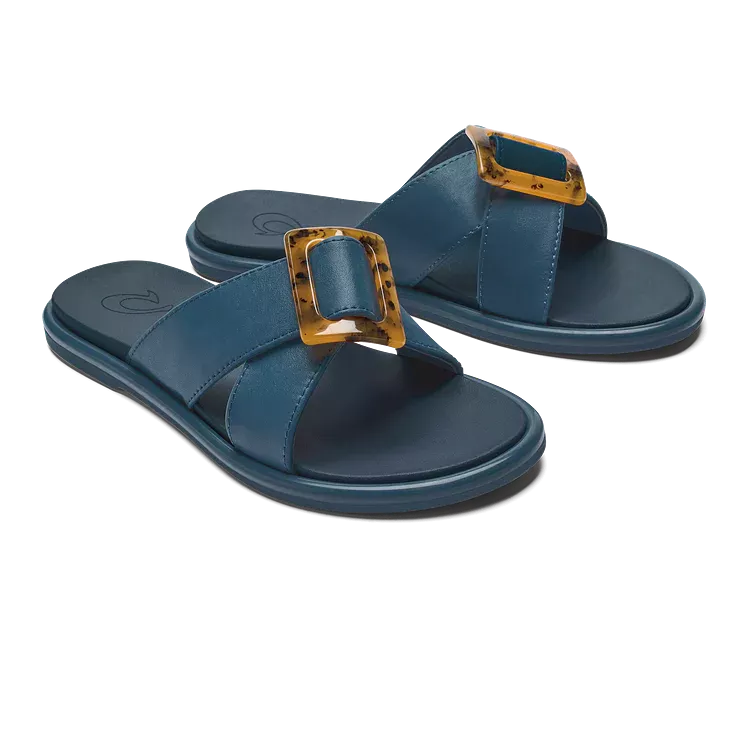 Olukai's Women's La'i Slide Blue