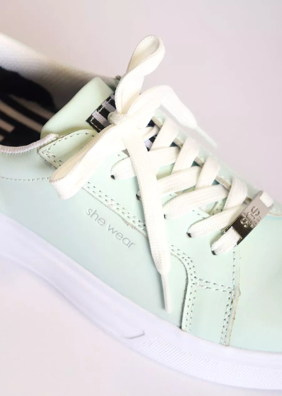 Styles: women's lifestyle sneaker