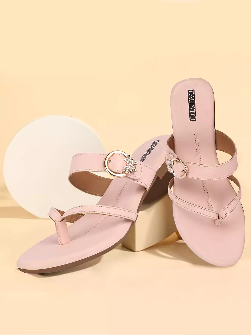 Women Pink Party Chrome Design Buckle Strap Thong Slip On Flats Slipper